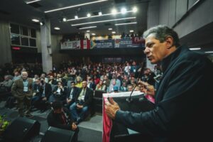 Aposta em São Paulo: PT articula estratégia de fortalecimento eleitoral com foco na reeleição de Lula