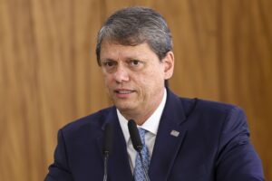 Consolidação nas urnas: Tarcísio de Freitas amplia vantagem e desenha cenário de vitória em primeiro turno