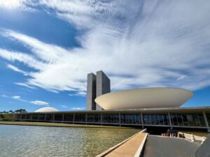 Representação de Interesses e Diálogo Democrático: Desmistificando o Lobby no Brasil
