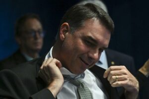 STF Agenda Depoimento de Flávio Bolsonaro: Entenda a Acusação de Calúnia Contra Lula