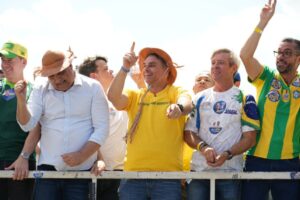 Impactos da Reforma Tributária: Flávio Bolsonaro critica carga de impostos em Alagoas