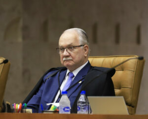 Ministro Fachin defende que críticas às decisões do STF fazem parte da democracia