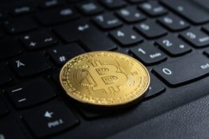 Regulação Cripto no Brasil: Por Que o País Deve Observar o Modelo dos EUA