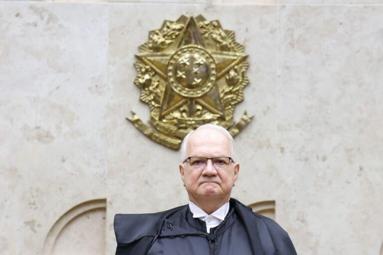 Fachin assume relatoria de investigação envolvendo Alexandre de Moraes