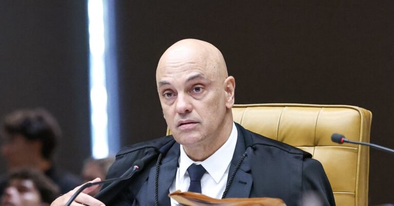 Moraes declara impedimento em Habeas Corpus de Jair Bolsonaro