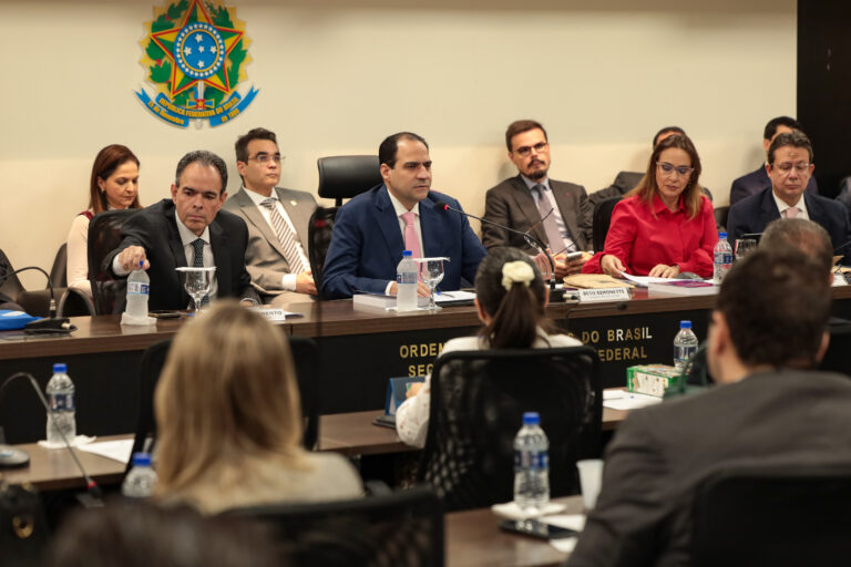 OAB Nacional cobra transparência do STF em meio à crise institucional